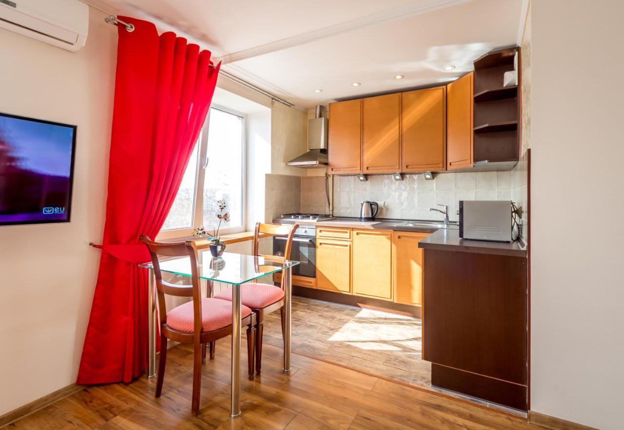 Apartments Near Parus Business Centre Kiev Esterno foto