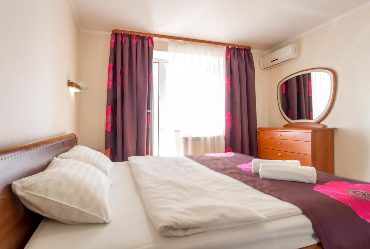 Apartments Near Parus Business Centre Kiev Esterno foto