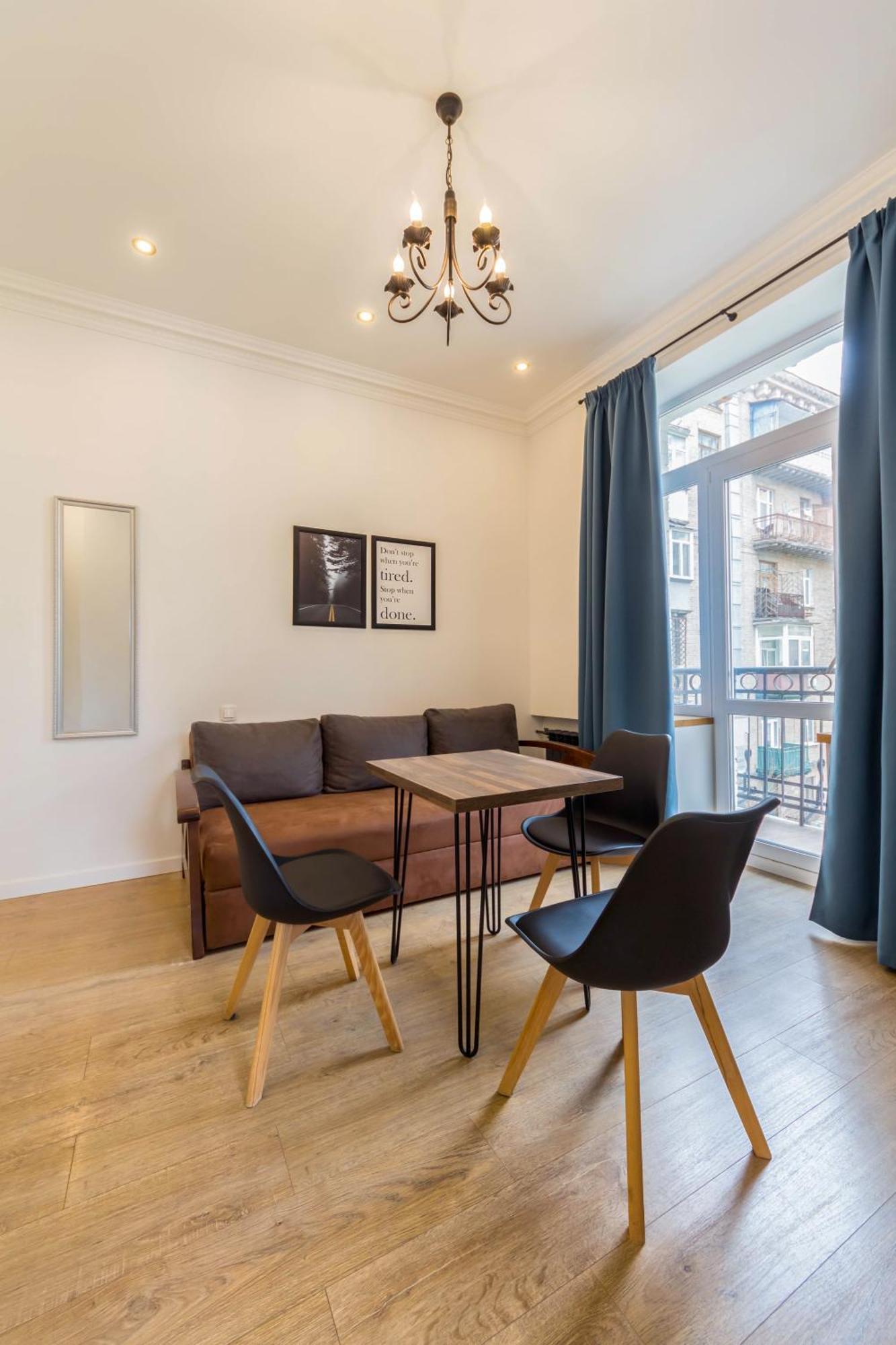 Apartments Near Parus Business Centre Kiev Esterno foto